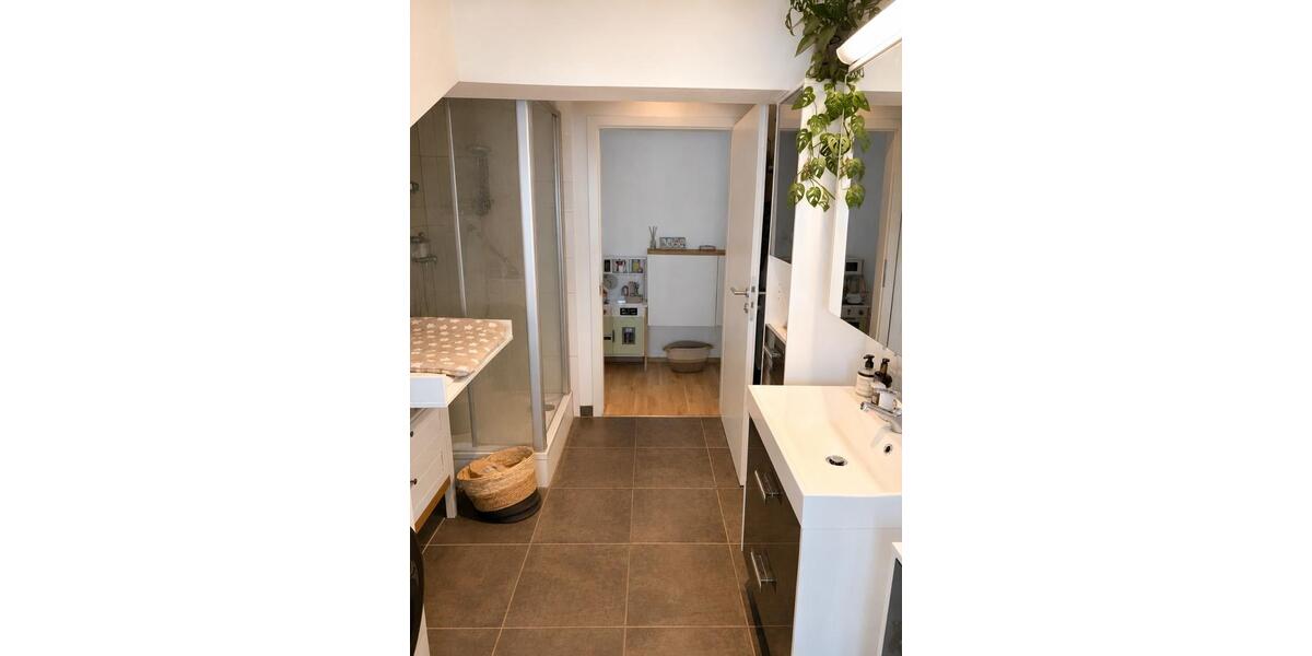 Dachgeschoßwohnung Erlangen Bruck - 3.5 Zimmer, 83 m&sup2;, 1.150&euro; | Angebot:26606083
