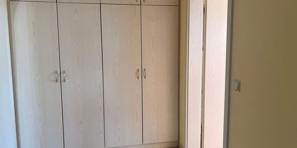 Etagenwohnung Nürnberg Gaismannshof - 4 Zimmer, 145 m&sup2;, 2.000&euro; | Angebot:25940493