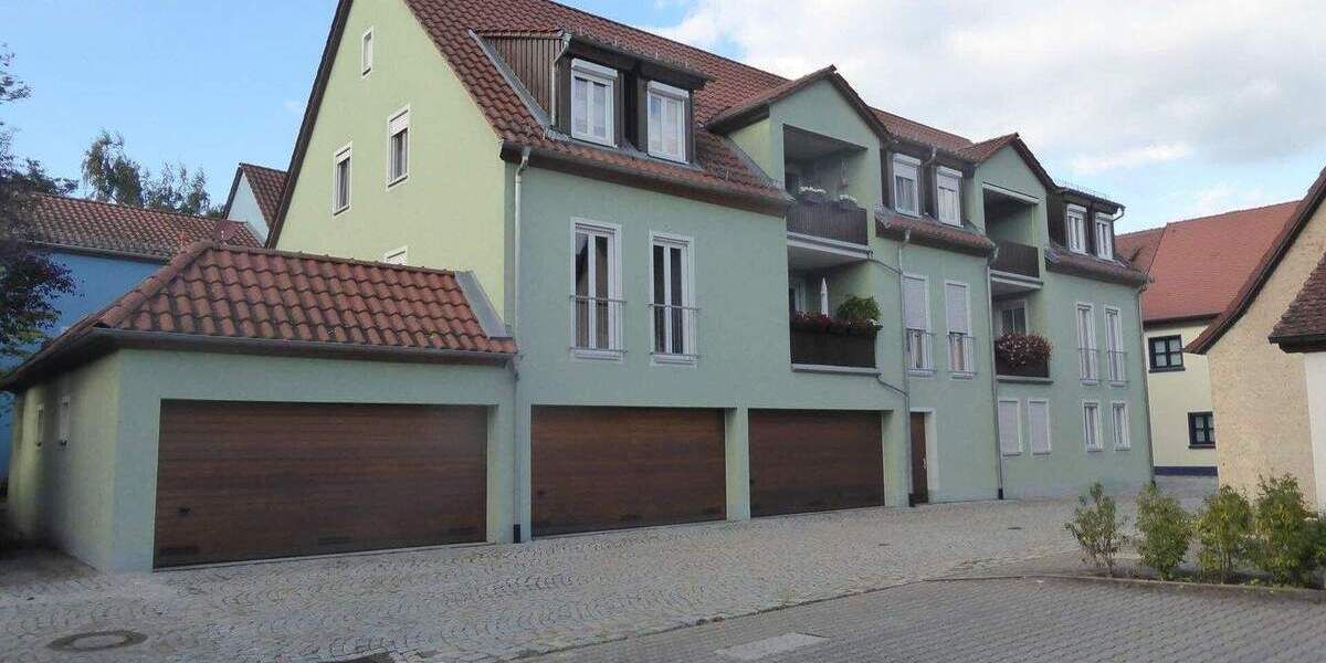 Etagenwohnung Neustadt/Aisch Neustadt - 3 Zimmer, 79 m&sup2;, 325.000&euro; | Angebot:25690498
