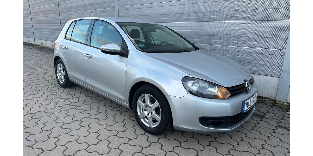 VW Golf 128.738 km 4.999 &euro; Fürth 90763