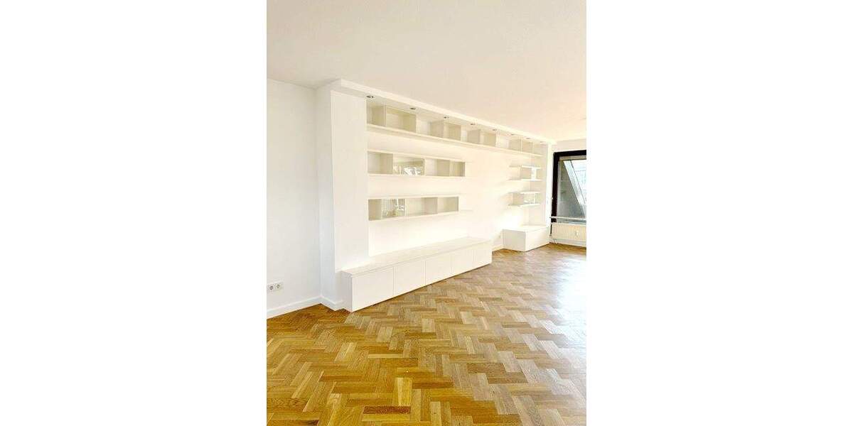 Etagenwohnung Nürnberg Maxfeld - 4 Zimmer, 174 m&sup2;, 2.575&euro; | Angebot:26017782