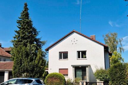 Haus Fürth Eigenes Heim - 5 Zimmer, 150 m&sup2;, 690.000&euro; | Angebot:26214112