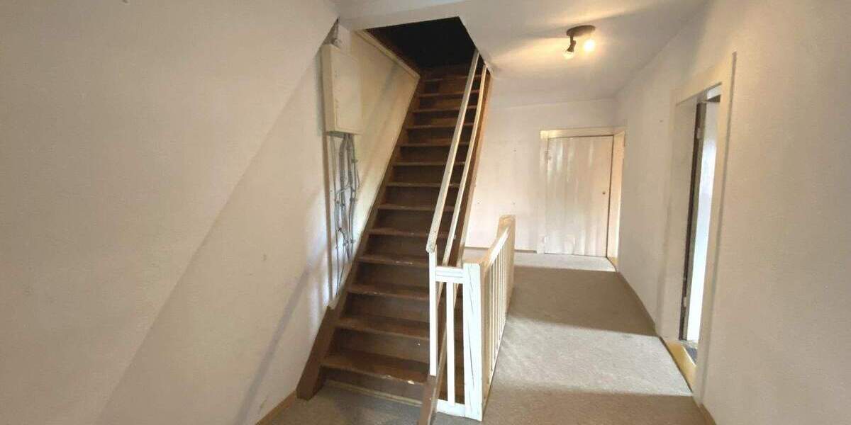 Einfamilienhaus Roßtal Weitersdorf - 9 Zimmer, 187 m&sup2;, 349.000&euro; | Angebot:25771449