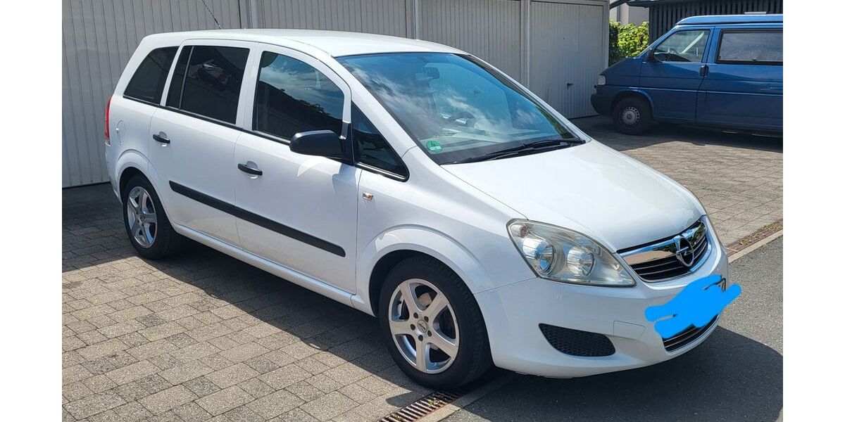 Opel Zafira 135.600 km 4.300 &euro; Fürth 90766