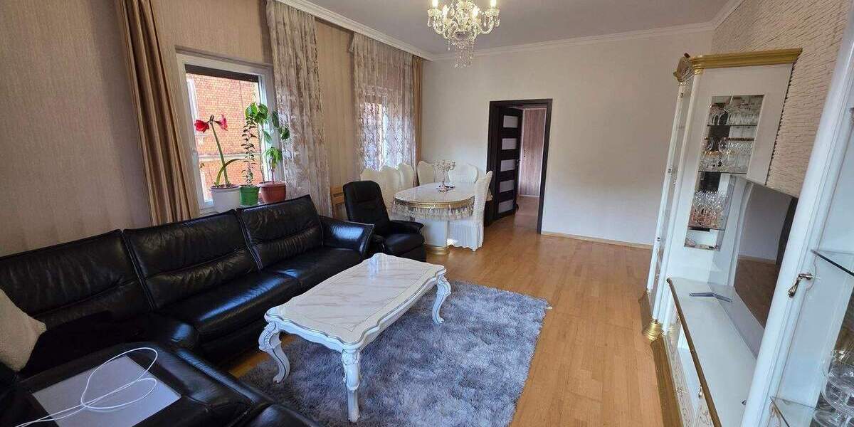 Etagenwohnung Schwabach - 4 Zimmer, 110 m&sup2;, 329.000&euro; | Angebot:25879451