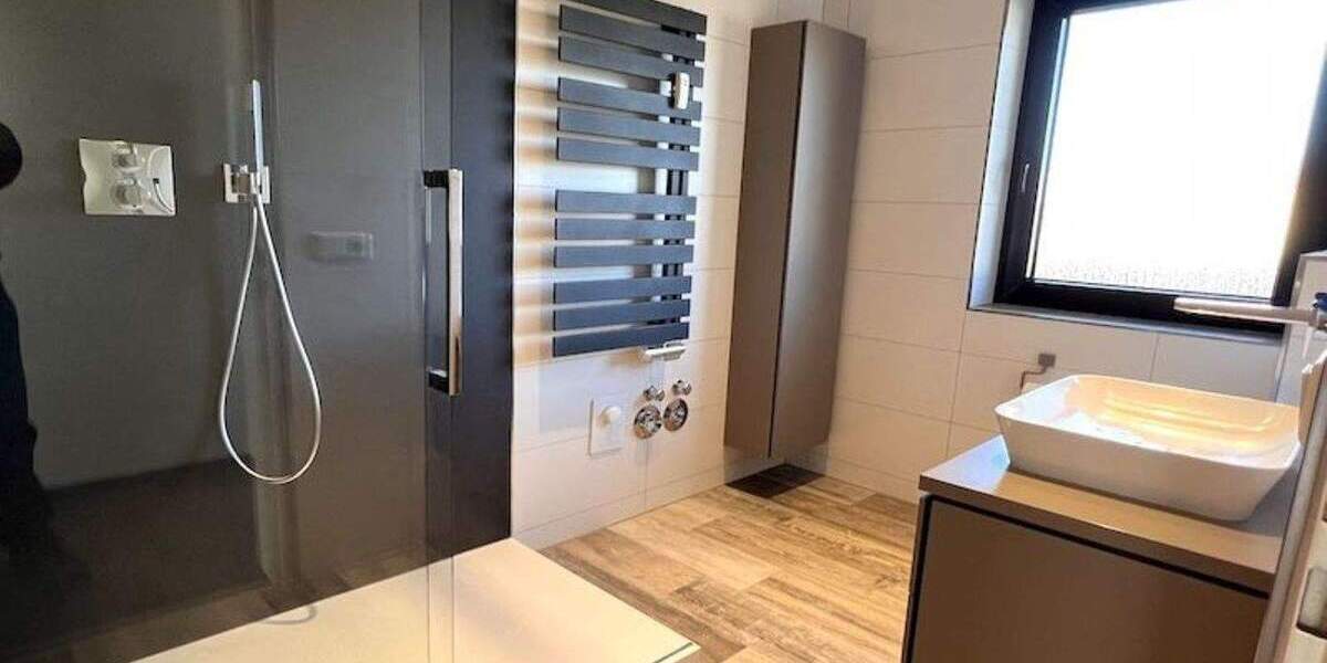 Etagenwohnung Pyrbaum - 4 Zimmer, 111 m&sup2;, 329.000&euro; | Angebot:25662843
