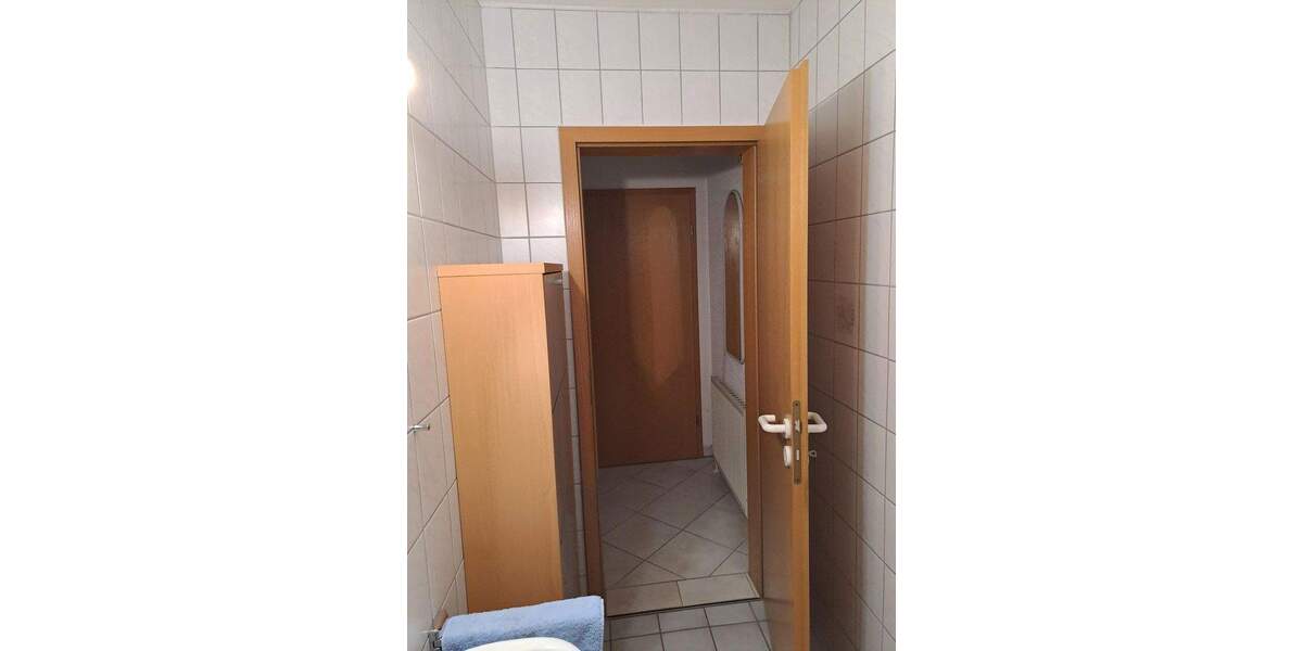 Etagenwohnung Adelsdorf - 4 Zimmer, 90 m&sup2;, 1.040&euro; | Angebot:25741981