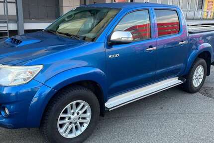 Toyota Hilux 204.000 km 16.800 &euro; Nürnberg 90431