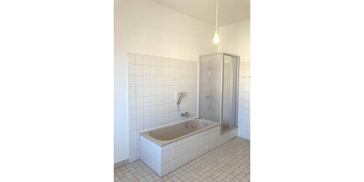Etagenwohnung Nürnberg St Johannis - 5 Zimmer, 150 m&sup2;, 1.550&euro; | Angebot:26799159