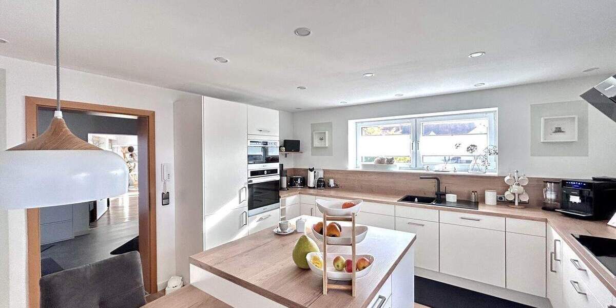 Mehrfamilienhaus, Wohnhaus Langensendelbach - 7 Zimmer, 237 m&sup2;, 664.000&euro; | Angebot:25701556