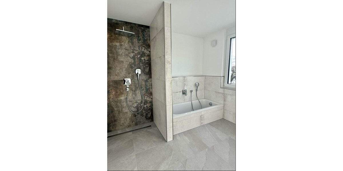 Etagenwohnung Roßtal - 3 Zimmer, 95 m&sup2;, 479.000&euro; | Angebot:25671517