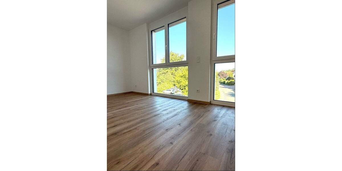 Etagenwohnung Roßtal - 3 Zimmer, 94 m&sup2;, 479.000&euro; | Angebot:25732102