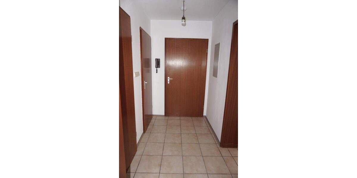 Etagenwohnung Nürnberg Werderau - 3 Zimmer, 100 m&sup2;, 990&euro; | Angebot:25704376