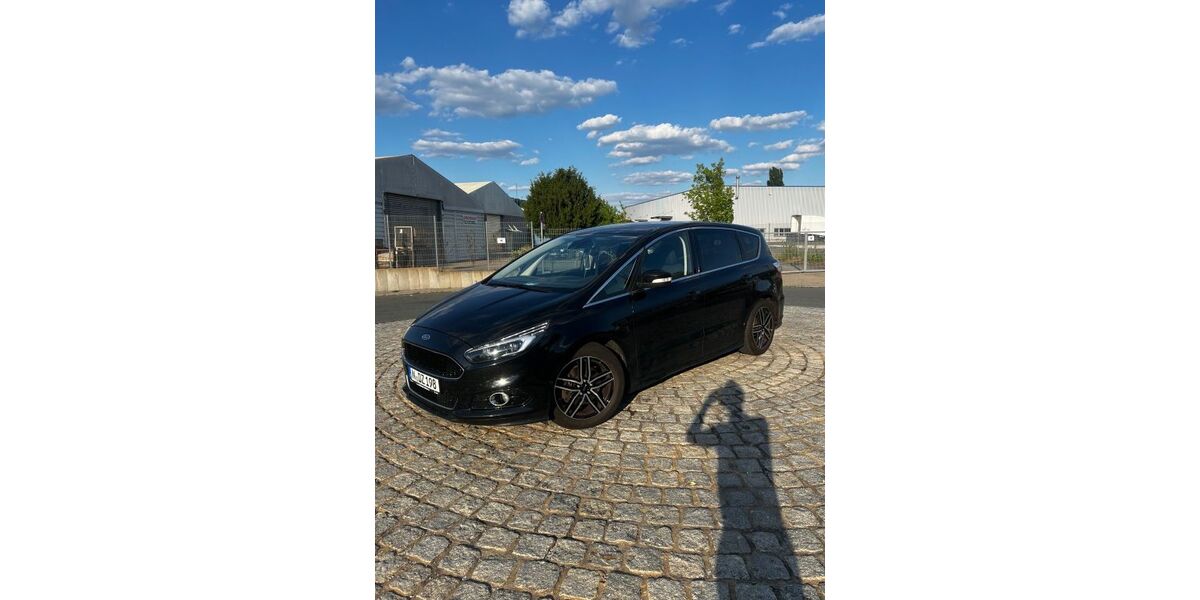 Ford S-Max 221.791 km 12.100 &euro; Nürnberg 90411