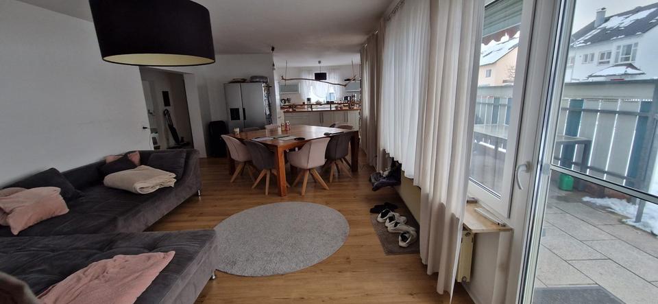 Einfamilienhaus Windsbach - 7 Zimmer, 250 m&sup2;, 490.000&euro; | Angebot:25052583