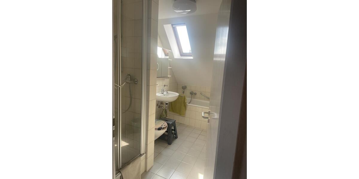 Dachgeschoßwohnung Nürnberg Holzheim - 2 Zimmer, 67 m&sup2;, 737&euro; | Angebot:26560857