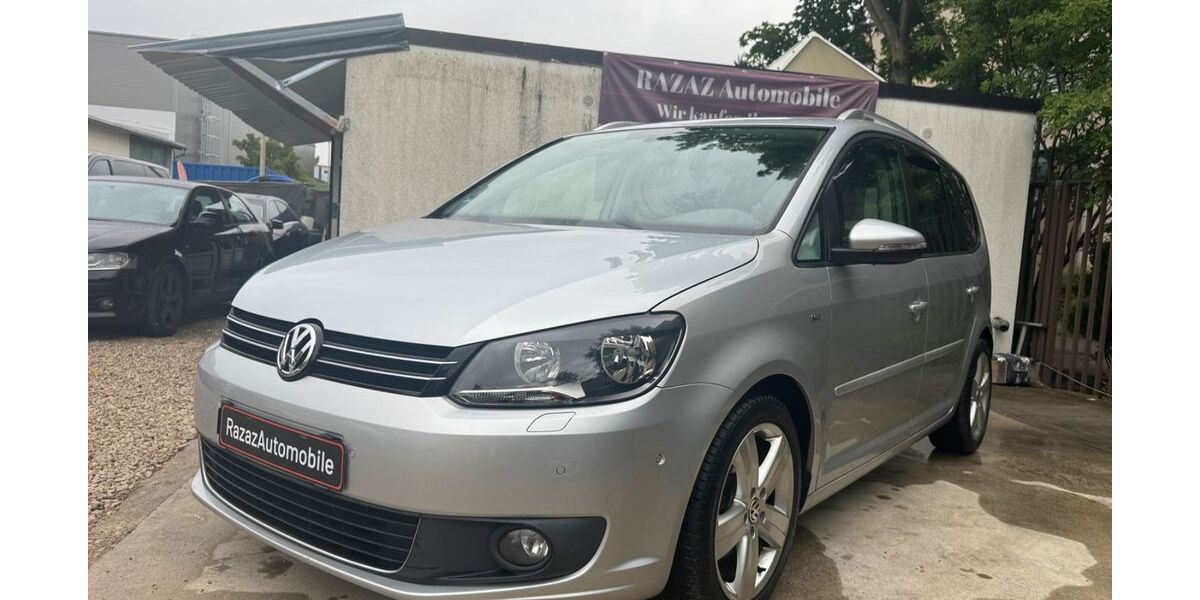 VW Touran 150.000 km 9.590 &euro; Fürth 90763