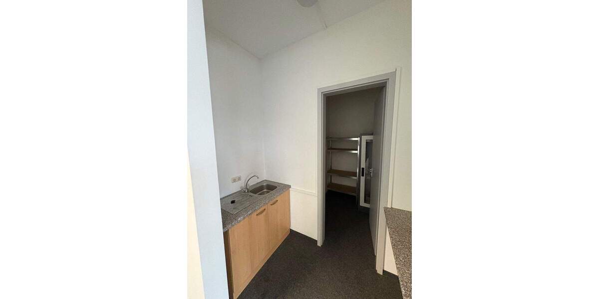 Gewerbeobjekt Erlangen Tennenlohe - 3 Zimmer, 103 m&sup2;, 895&euro; | Angebot:25671204