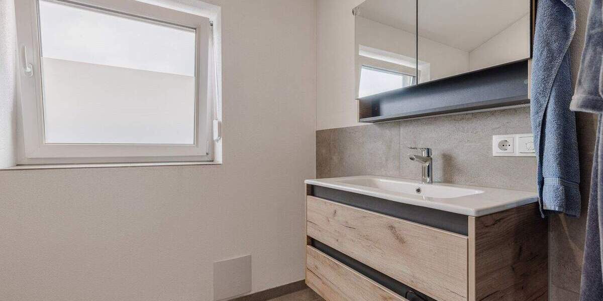 Mehrfamilienhaus, Wohnhaus Forchheim Reuth - 8 Zimmer, 191 m&sup2;, 900.000&euro; | Angebot:25692204