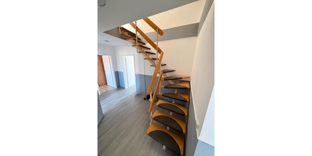 Etagenwohnung Röttenbach - 4 Zimmer, 103 m&sup2;, 219.000&euro; | Angebot:27093512