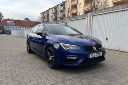 Seat Leon 136.000 km 17.800 &euro; Nürnberg 90409