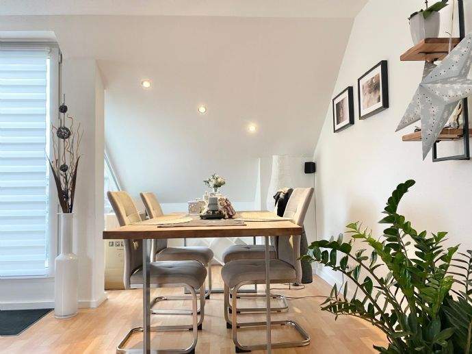 Etagenwohnung Fürth Weikershof - 3 Zimmer, 92 m&sup2;, 990&euro; | Angebot:26796666