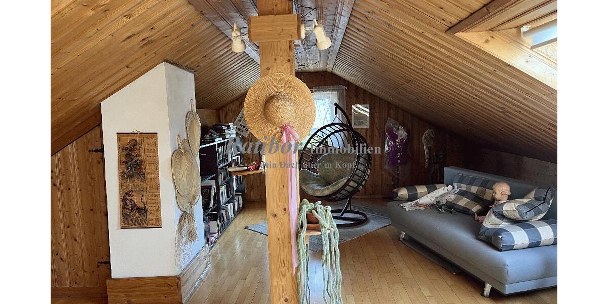 Sehr großzügiges und gepflegtes Einfamilienhaus mit Einliegerwohnung und Doppelgarage in Roth OT - Bungalow Roth Pfaffenhofen | Angebot:25634482