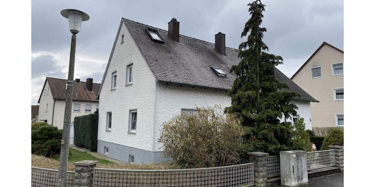 Einfamilienhaus Gerhardshofen - 8 Zimmer, 163 m&sup2;, 349.000&euro; | Angebot:25690521