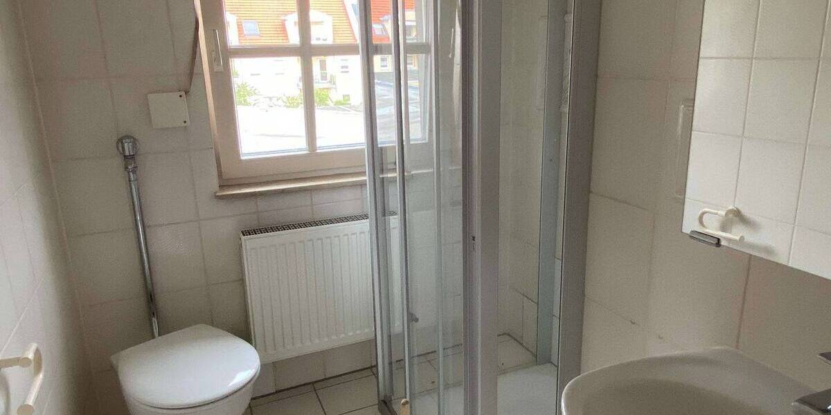 Mehrfamilienhaus, Wohnhaus Forchheim - 6 Zimmer, 200 m&sup2;, 410.000&euro; | Angebot:26527955
