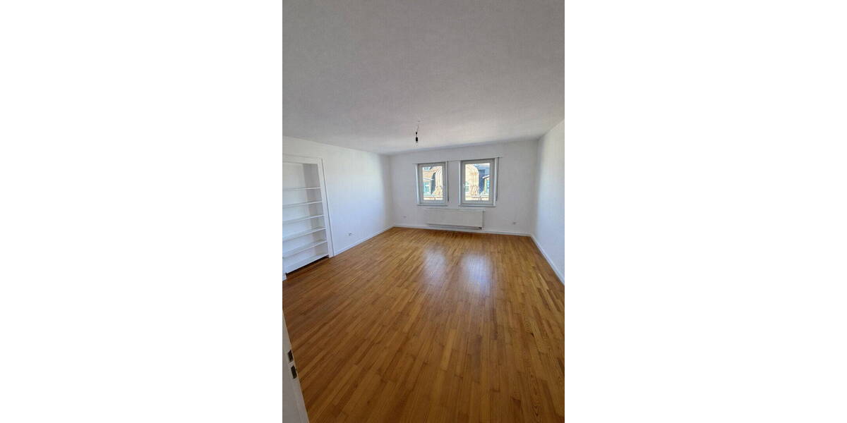 Etagenwohnung Nürnberg St Johannis - 4 Zimmer, 119 m&sup2;, 1.595&euro; | Angebot:25992811