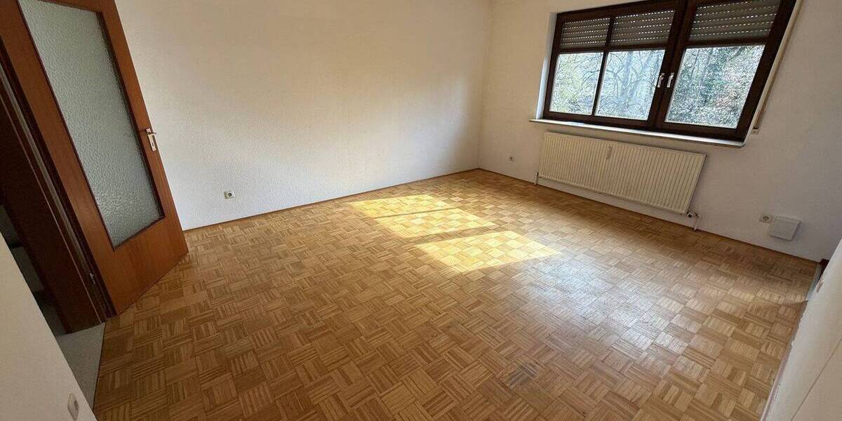 Etagenwohnung Erlangen Innenstadt - 1 Zimmer, 35 m&sup2;, 470&euro; | Angebot:25995861