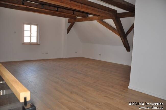 Etagenwohnung Nürnberg Kornburg - 5 Zimmer, 152 m&sup2;, 2.280&euro; | Angebot:26730881