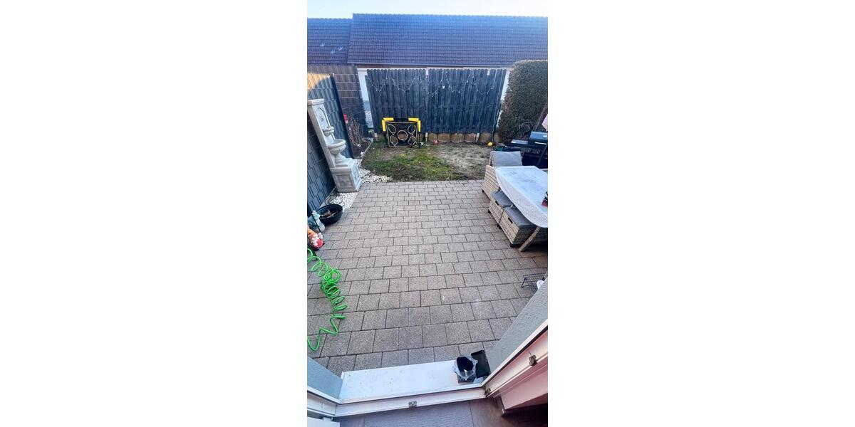 Reihenhaus Roßtal - 5 Zimmer, 122 m&sup2;, 460.000&euro; | Angebot:26955495