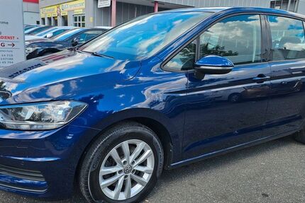 VW Touran 135.821 km 17.270 &euro; Fürth 90763