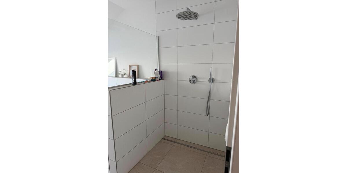Dachgeschoßwohnung Oberreichenbach - 2 Zimmer, 130 m&sup2;, 1.500&euro; | Angebot:25598849