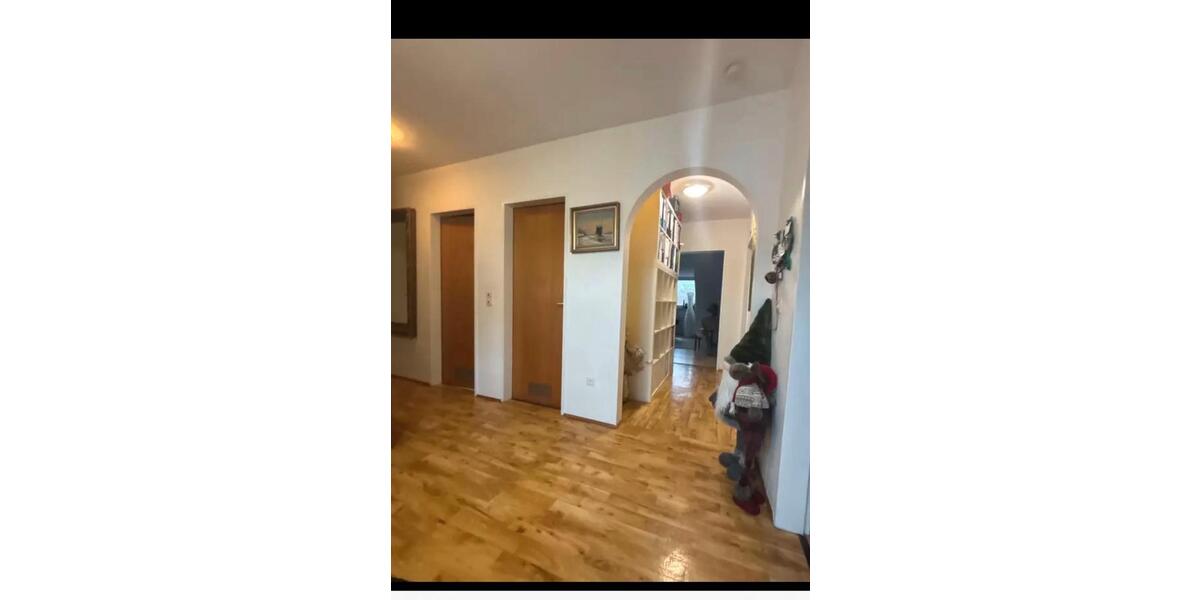 Dachgeschoßwohnung Nürnberg Erlenstegen - 2.5 Zimmer, 81 m&sup2;, 850&euro; | Angebot:26638640