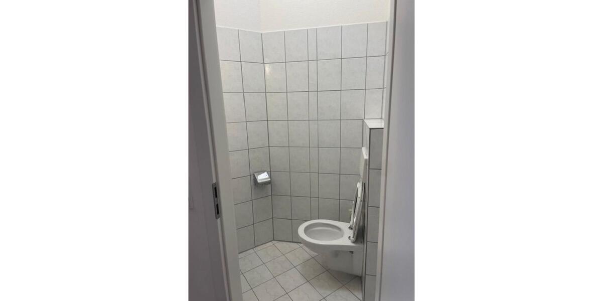 Etagenwohnung Fürth Altstadt - 4 Zimmer, 104 m&sup2;, 1.350&euro; | Angebot:25304942