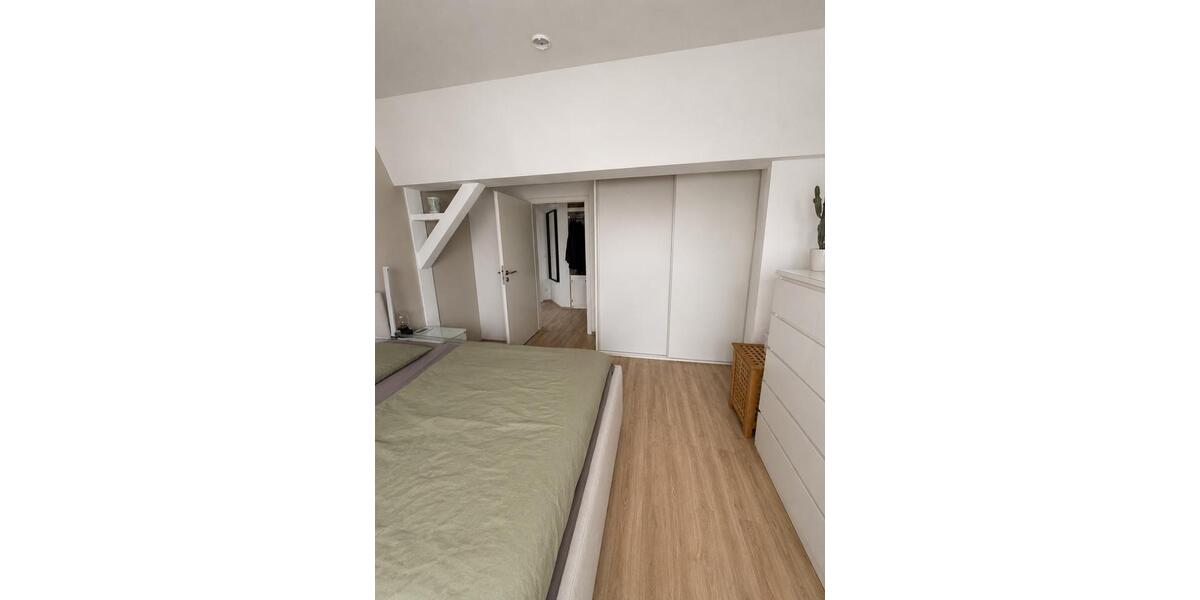 Dachgeschoßwohnung Erlangen Bruck - 3.5 Zimmer, 83 m&sup2;, 1.150&euro; | Angebot:26606083