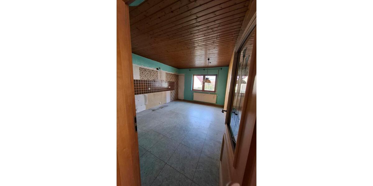 Etagenwohnung Gerhardshofen - 5 Zimmer, 125 m&sup2;, 820&euro; | Angebot:25764451