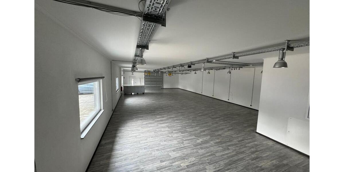 Gewerbeobjekt Adelsdorf - 1.210&euro; | Angebot:24753867
