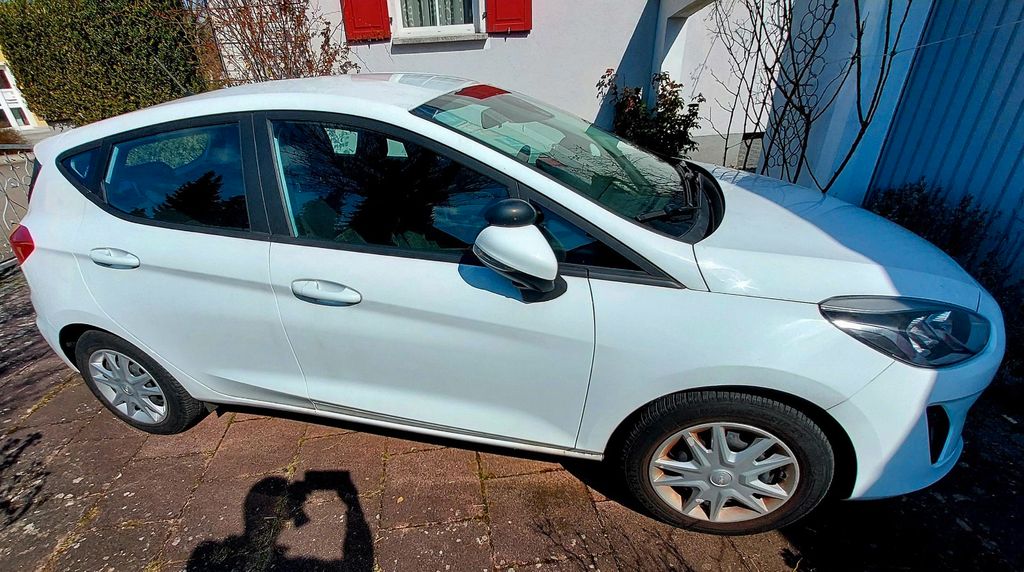 Ford Fiesta 17.500 km 10.000 &euro; Roth 91154