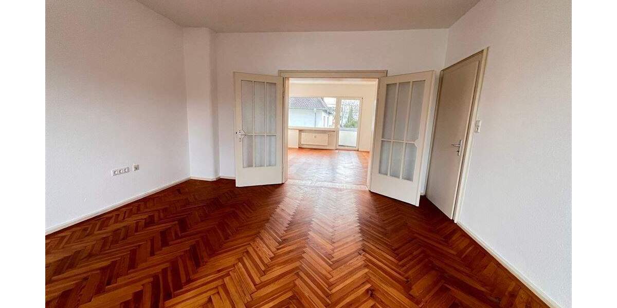 Etagenwohnung Nürnberg Gleißhammer - 3 Zimmer, 100 m&sup2;, 1.200&euro; | Angebot:25661487