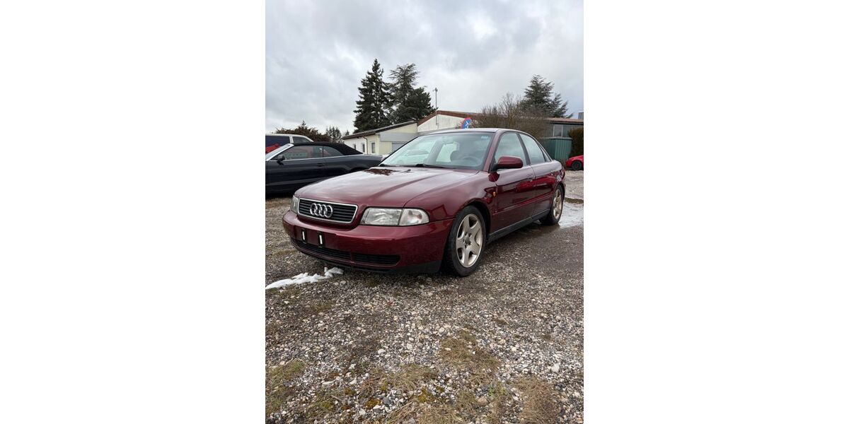 Audi A4 184.000 km 2.250 &euro; Zirndorf 90513
