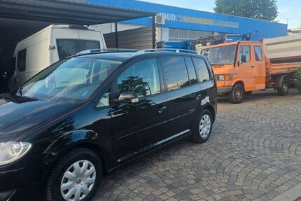 VW Touran 174.000 km 3.750 &euro; Fürth Burgfarrnbach 90768