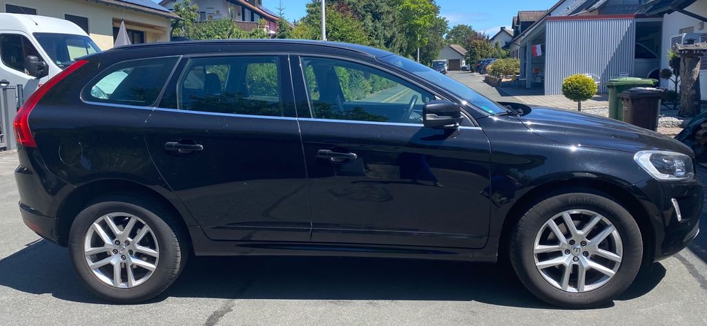 Volvo XC60 169.000 km 17.000 &euro; Adelsdorf 91325