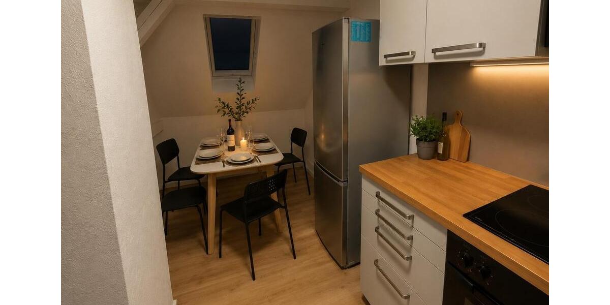 Dachgeschoßwohnung Nürnberg Eberhardshof - 3 Zimmer, 80 m&sup2;, 1.100&euro; | Angebot:26594115