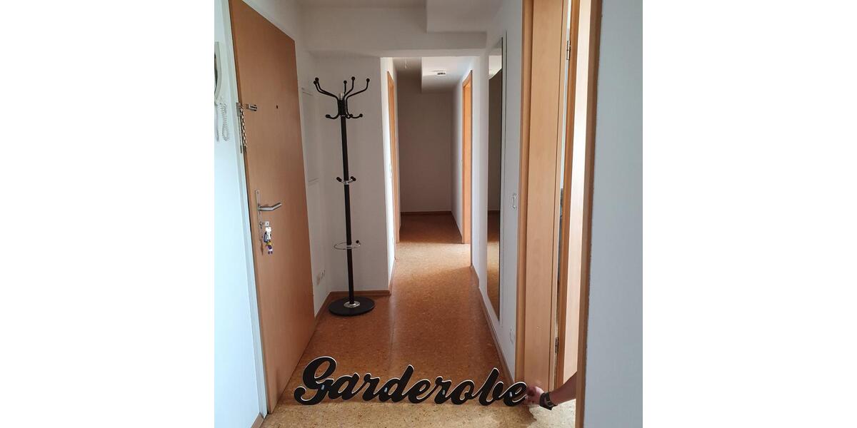 Dachgeschoßwohnung Oberasbach - 3.5 Zimmer, 107 m&sup2;, 850&euro; | Angebot:25944318