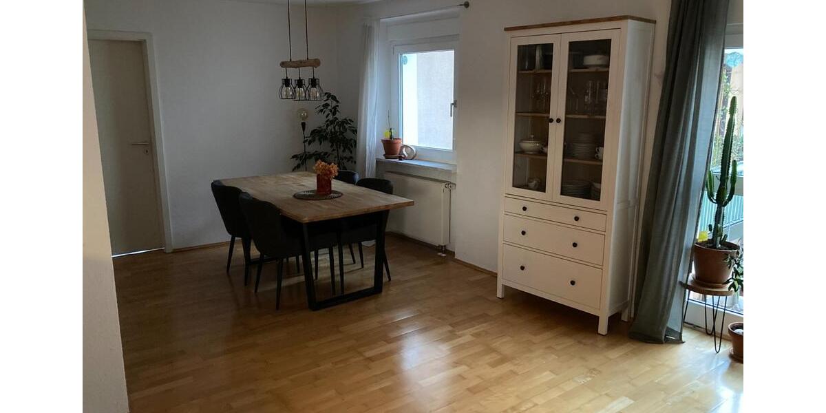 Etagenwohnung Forchheim - 2 Zimmer, 82 m&sup2;, 680&euro; | Angebot:24774978