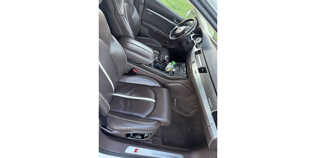 Audi S8 268.000 km 30.000 &euro; Nürnberg 90403