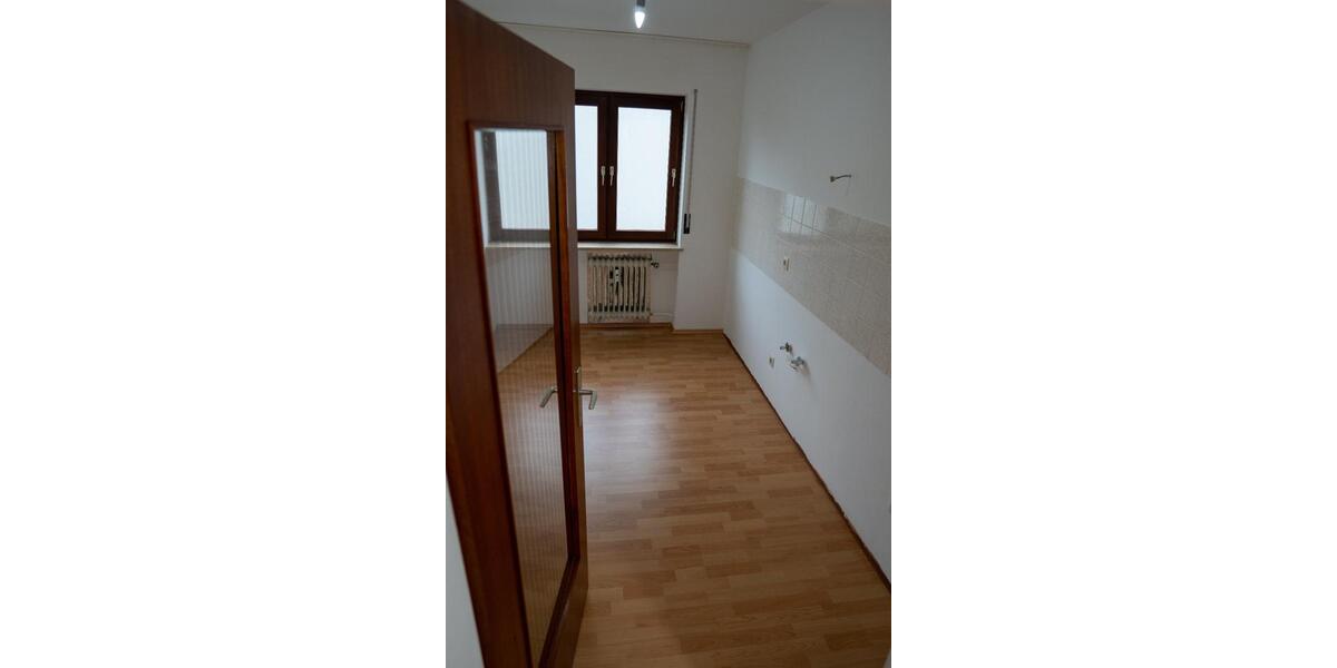 Etagenwohnung Nürnberg Almoshof - 2 Zimmer, 58 m&sup2;, 690&euro; | Angebot:25793610